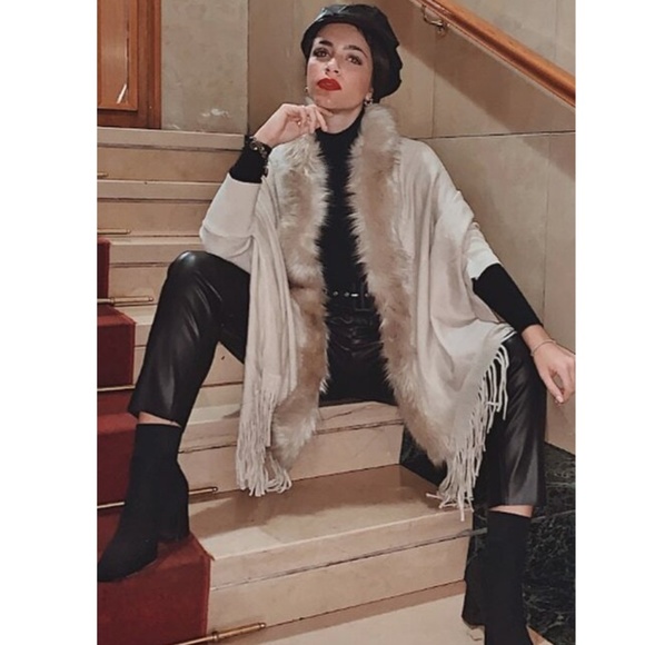 Fur and Fringe Detail Open Beige Cardigan - Picture 7 of 11